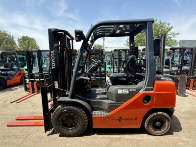 ВИЛОЧНЫЙ ПОГРУЗЧИК TOYOTA 02-8FGL25