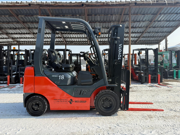 ВИЛОЧНЫЙ ПОГРУЗЧИК TOYOTA 02-8FG18