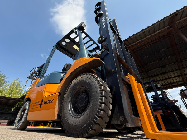 ВИЛОЧНЫЙ ПОГРУЗЧИК   TOYOTA 7FG15 