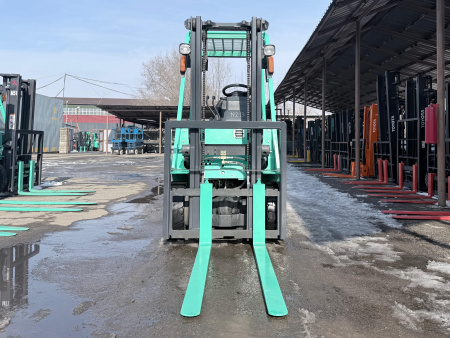 ВИЛОЧНЫЙ ПОГРУЗЧИК MITSUBISHI FGE15T