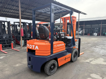 ВИЛОЧНЫЙ ПОГРУЗЧИК TOYOTA 5FD15