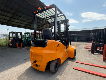 Вилочный погрузчик HANGCHA CPD25-AC3
