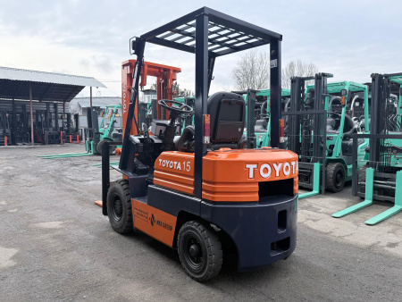 ВИЛОЧНЫЙ ПОГРУЗЧИК TOYOTA 5FD15