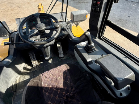 Фронтальный погрузчик LiuGong CLG 835H