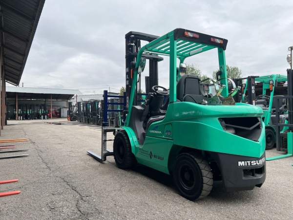 Вилочный погрузчик MITSUBISHI FGE30TP