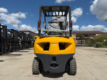 ВИЛОЧНЫЙ ПОГРУЗЧИК  KOMATSU FG20T-17