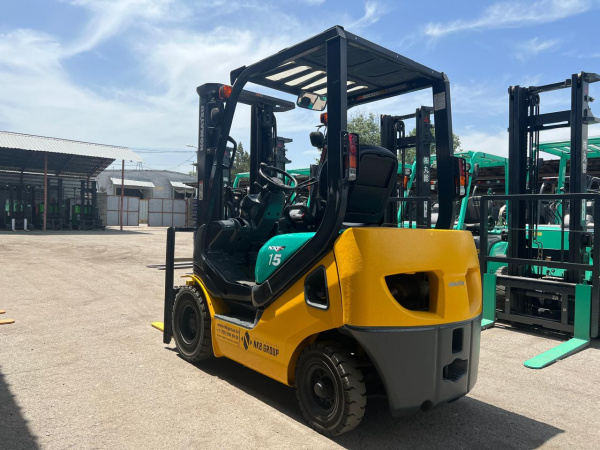 Вилочный погрузчик KOMATSU FG15T