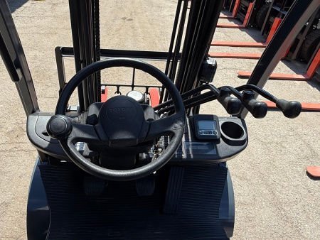 ВИЛОЧНЫЙ ПОГРУЗЧИК TOYOTA 02-8FG15