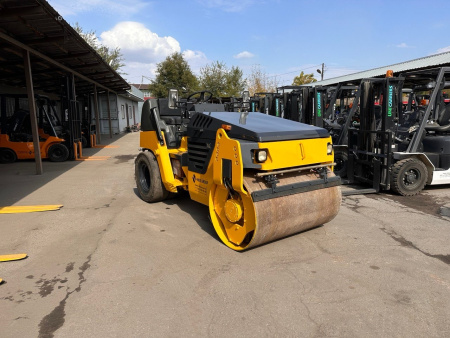 Каток SAKAI TW502