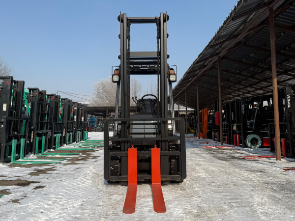 ВИЛОЧНЫЙ ПОГРУЗЧИК TOYOTA 02-8FD25 