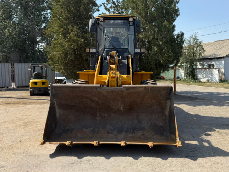 Фронтальный погрузчик LiuGong CLG 835H