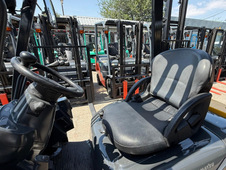 ВИЛОЧНЫЙ ПОГРУЗЧИК KOMATSU FG15T-21