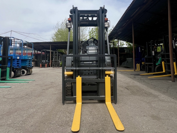 Вилочный погрузчик KOMATSU FG15T