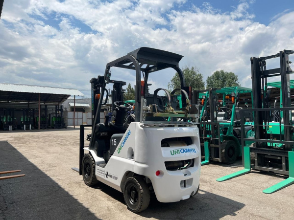 Вилочный погрузчик UNICARRIERS FGE15T15