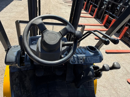 ВИЛОЧНЫЙ ПОГРУЗЧИК KOMATSU FG20C