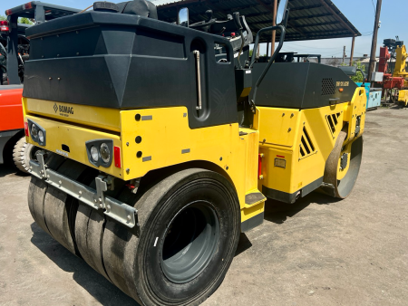 Каток  BOMAG BW131ACW-5