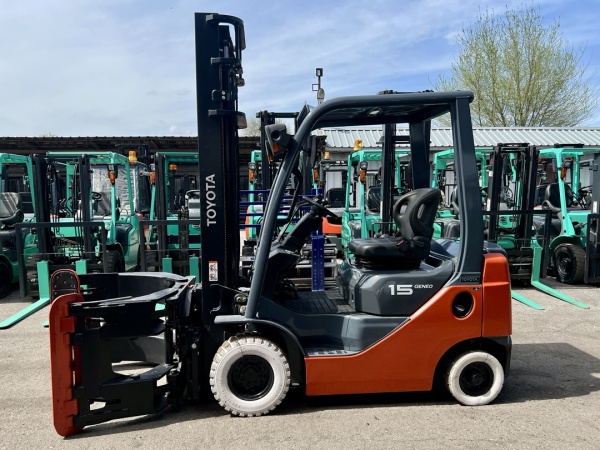 ВИЛОЧНЫЙ ПОГРУЗЧИК TOYOTA 02-8FG15