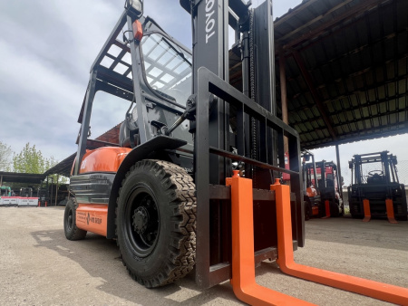 ВИЛОЧНЫЙ ПОГРУЗЧИК TOYOTA 40-6FG20 