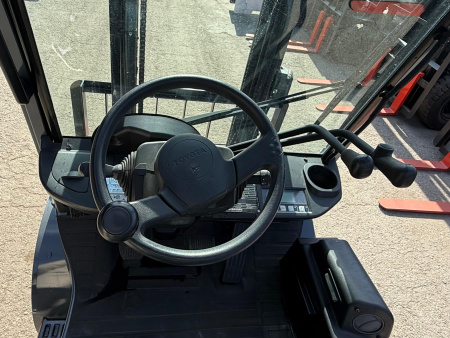 ВИЛОЧНЫЙ ПОГРУЗЧИК TOYOTA 02-8FGL15