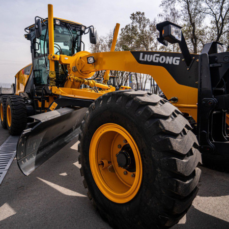 Автогрейдер LiuGong CLG 4215D (6WD)