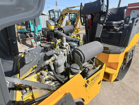 Каток  BOMAG BW 100 AD-5