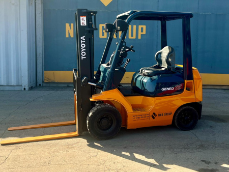 ВИЛОЧНЫЙ ПОГРУЗЧИК TOYOTA 7FGL15
