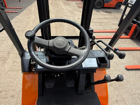 ВИЛОЧНЫЙ ПОГРУЗЧИК TOYOTA 7FG15