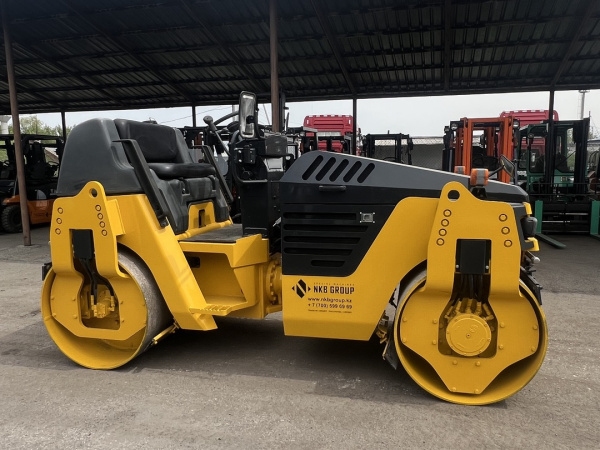Каток SAKAI SW502