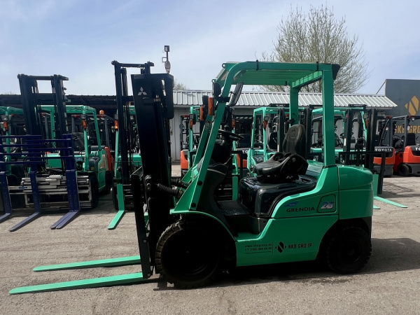 Вилочный погрузчик: MITSUBISHI FGE25D