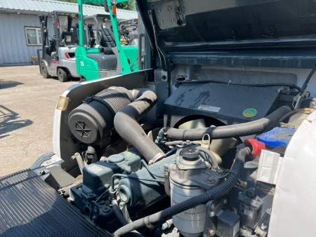 Вилочный погрузчик UNICARRIERS FD15T