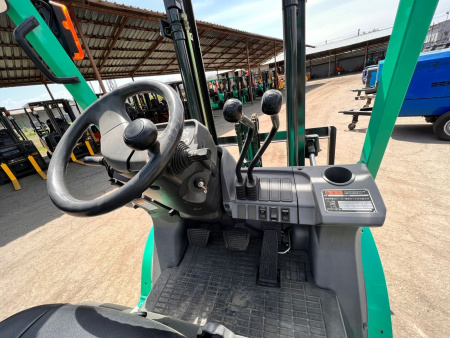 Вилочный погрузчик MITSUBISHI FDE20T