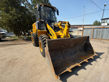 Фронтальный погрузчик LiuGong CLG 835H