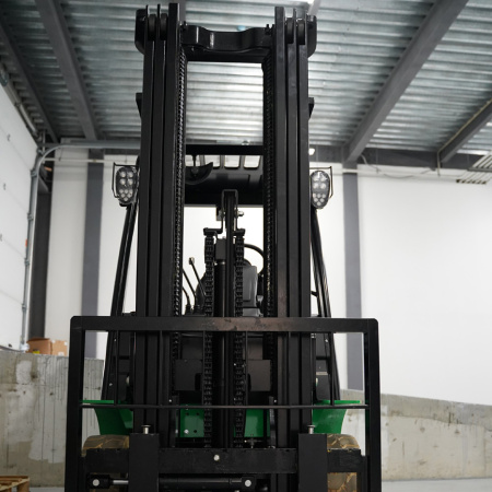 Электрический вилочный погрузчик Hangcha CPD18-XD4-SI26 (1800 кг)