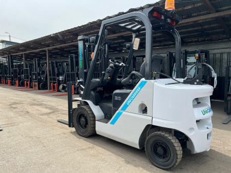 Вилочный погрузчик UNICARRIERS FHG20T5