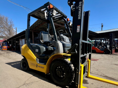 ВИЛОЧНЫЙ ПОГРУЗЧИК KOMATSU FG25T-17