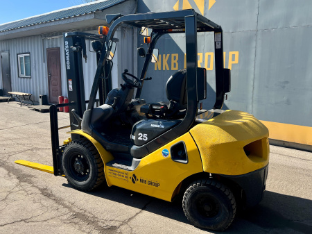 ВИЛОЧНЫЙ ПОГРУЗЧИК KOMATSU FG25T-17