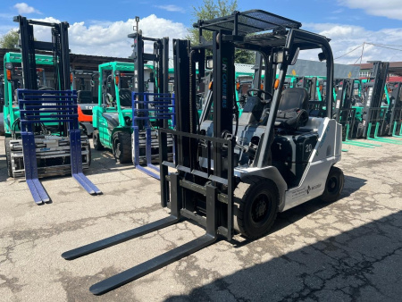 Вилочный погрузчик UNICARRIERS FHGE20T5