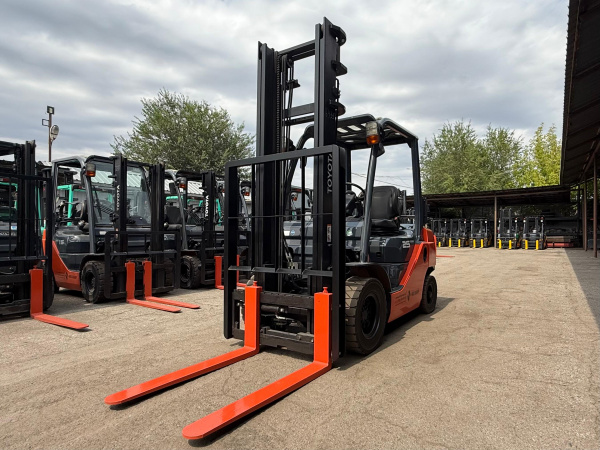 ВИЛОЧНЫЙ ПОГРУЗЧИК TOYOTA 8FG25