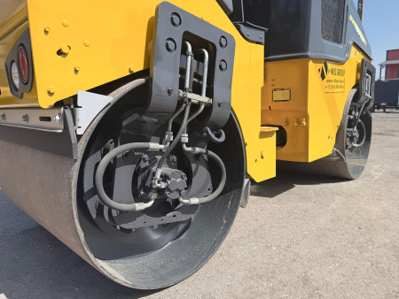 Каток  BOMAG BW 100 AD-5