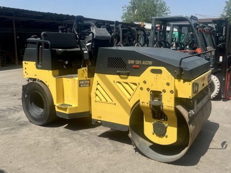 Каток  BOMAG BW131ACW-5