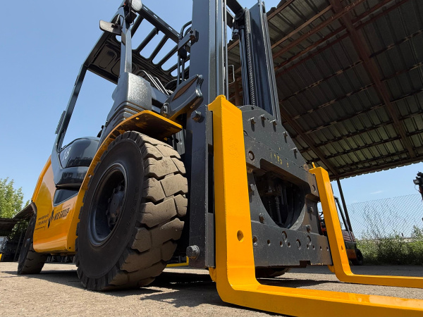  ВИЛОЧНЫЙ ПОГРУЗЧИК KOMATSU FG18T