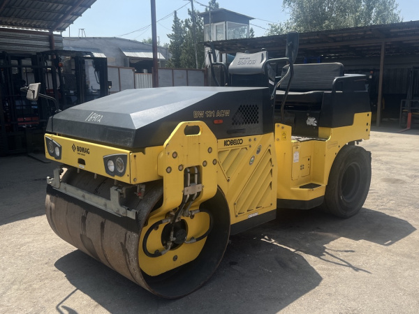 Каток  BOMAG BW131ACW-5