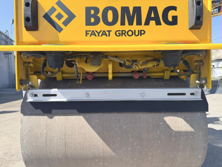 Каток  BOMAG BW 100 AD-5
