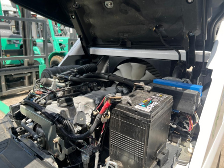 Вилочный погрузчик UNICARRIERS FGE15T15